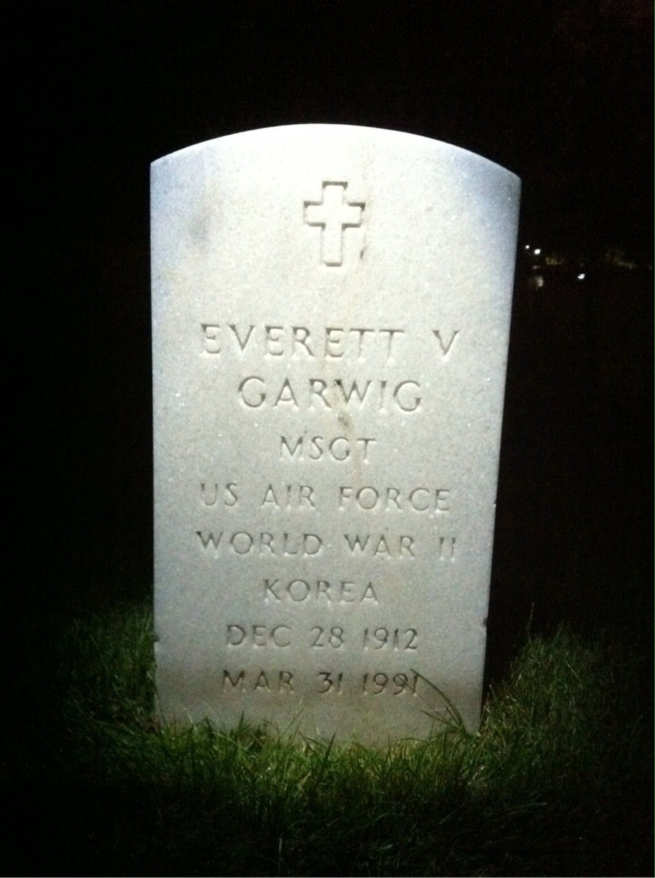 Everett V Garwig