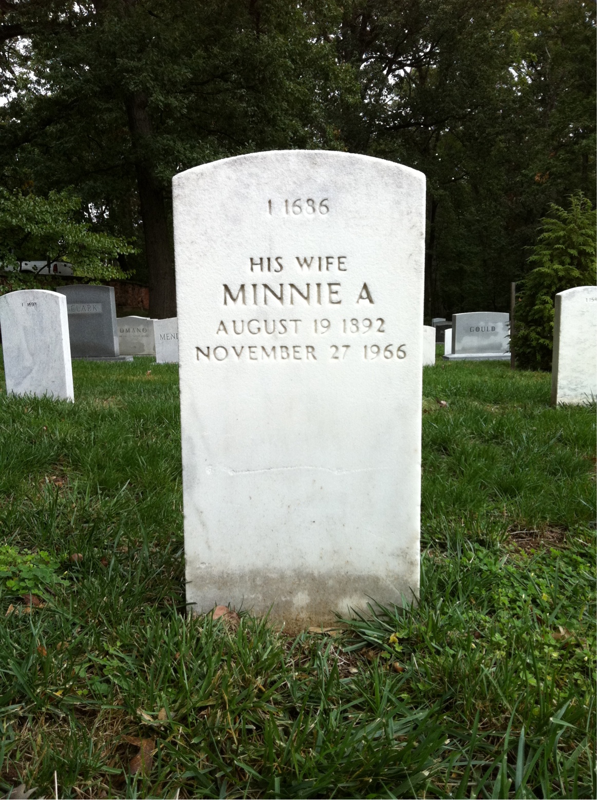 Back of headstone — Minnie Barratt