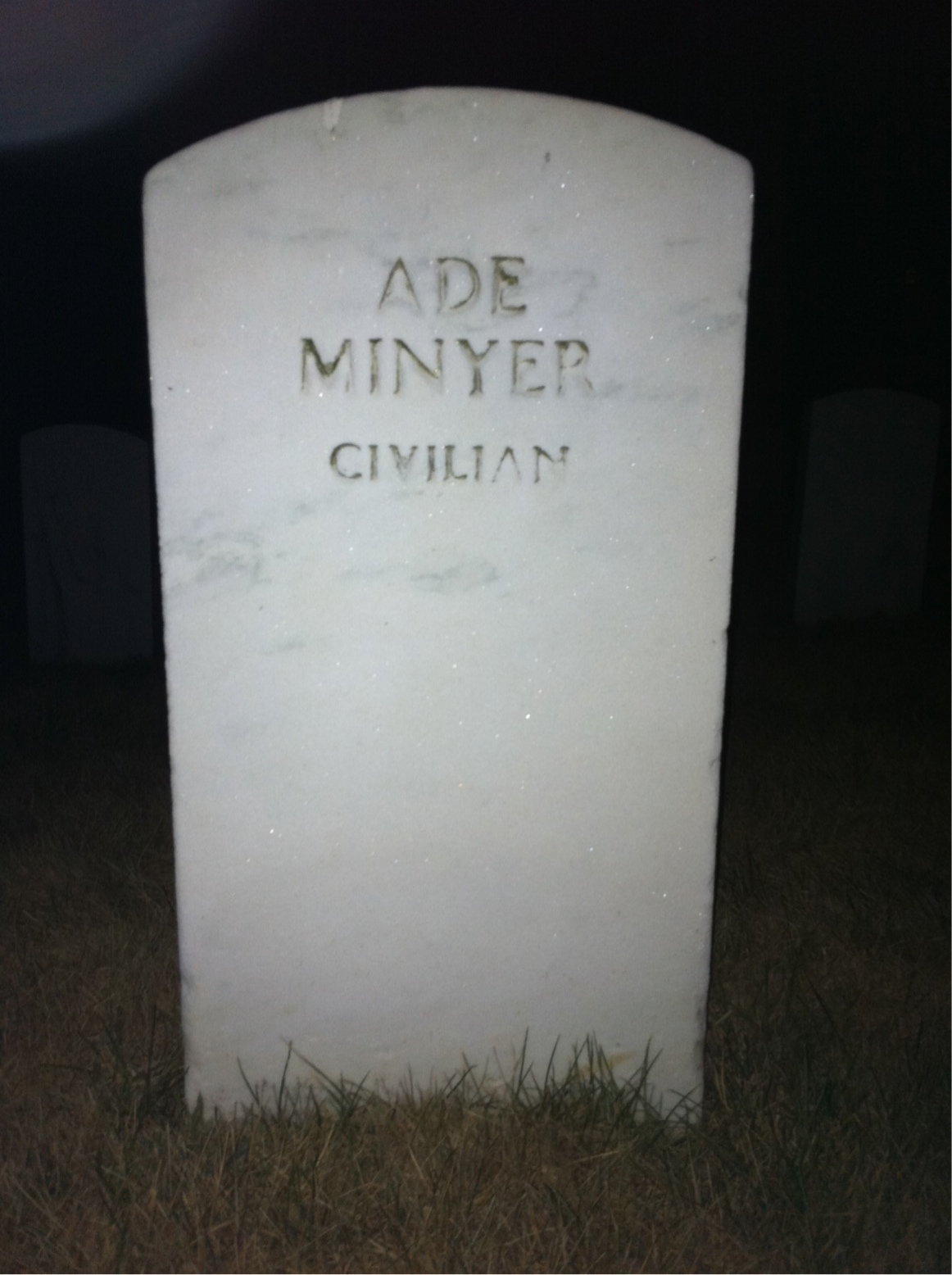 Ade Minyer