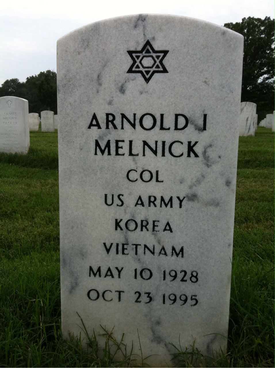 Arnold Melnick