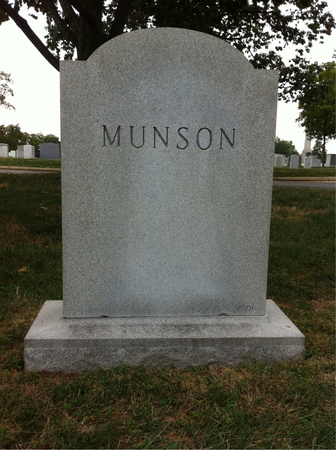 Back of headstone — Frederic Munson