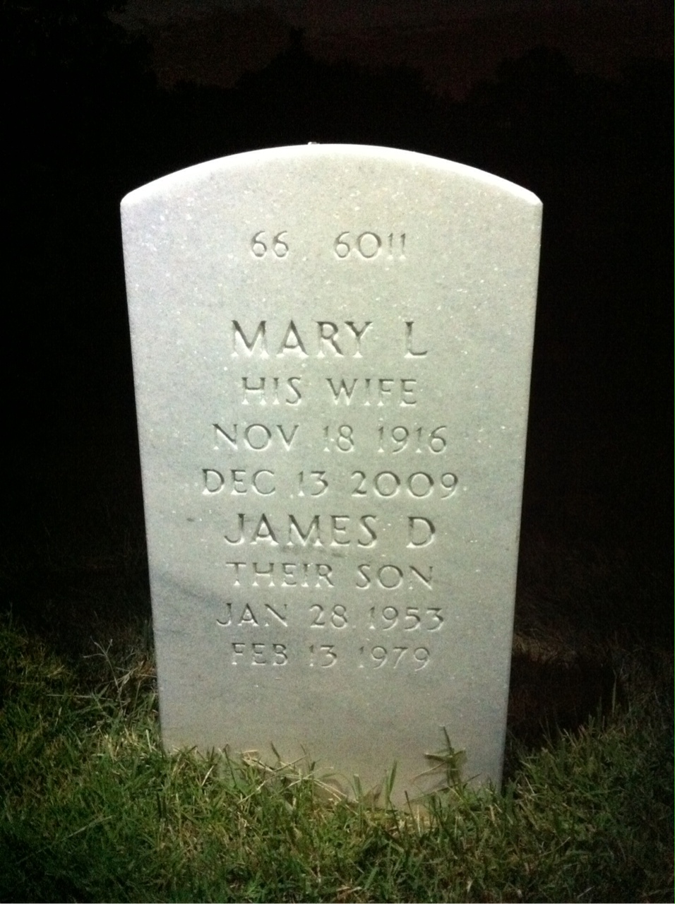 Back of headstone — Marvin Hout