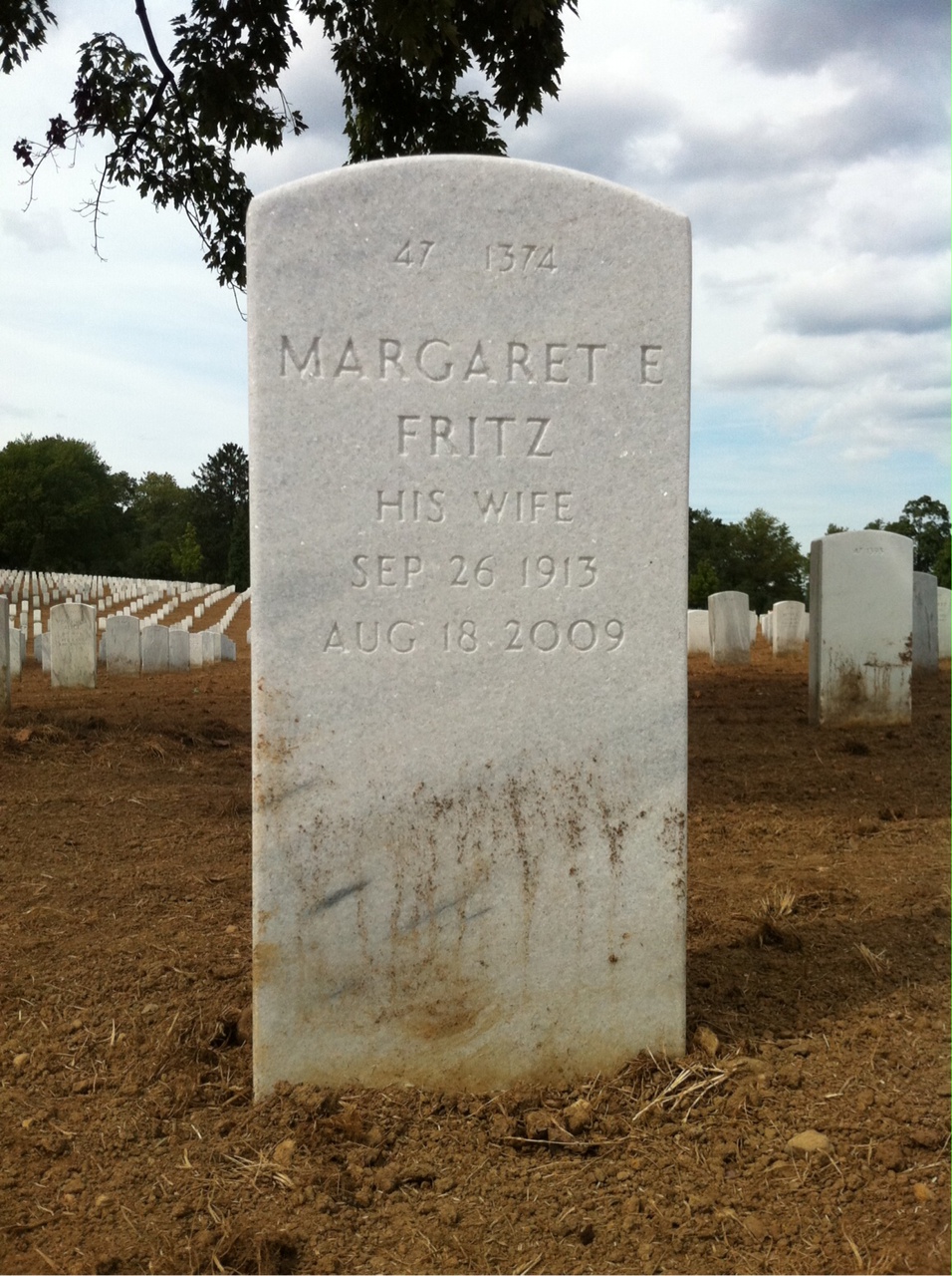 Back of headstone — Everett Hallett