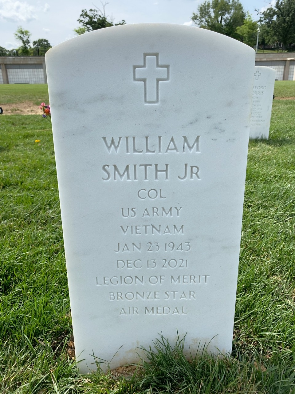 William E Smith
