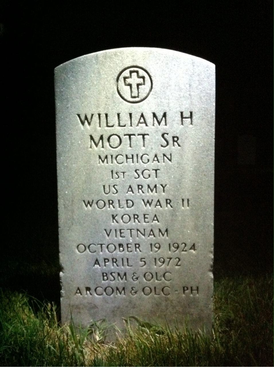 William Mott