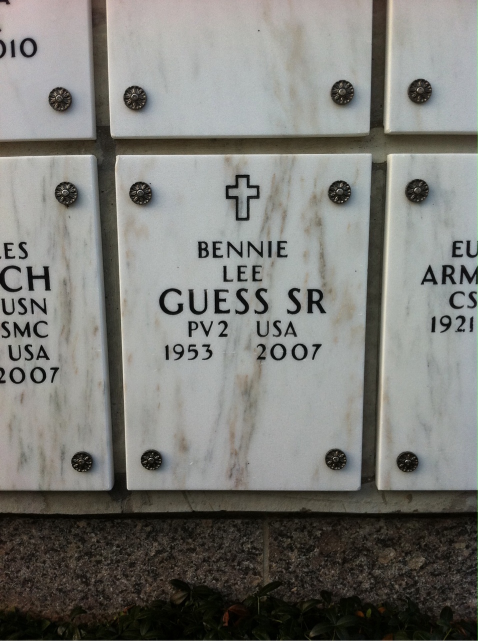 Bennie Guess