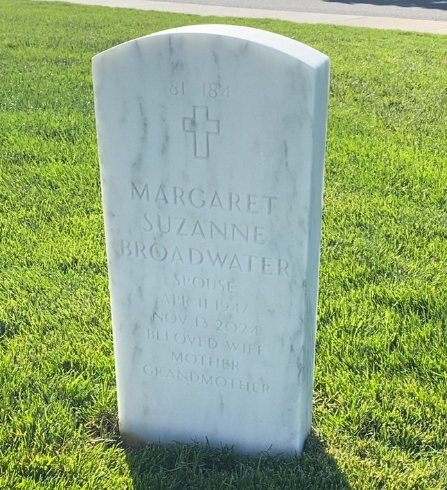 Back of headstone — Wayne R Broadwater