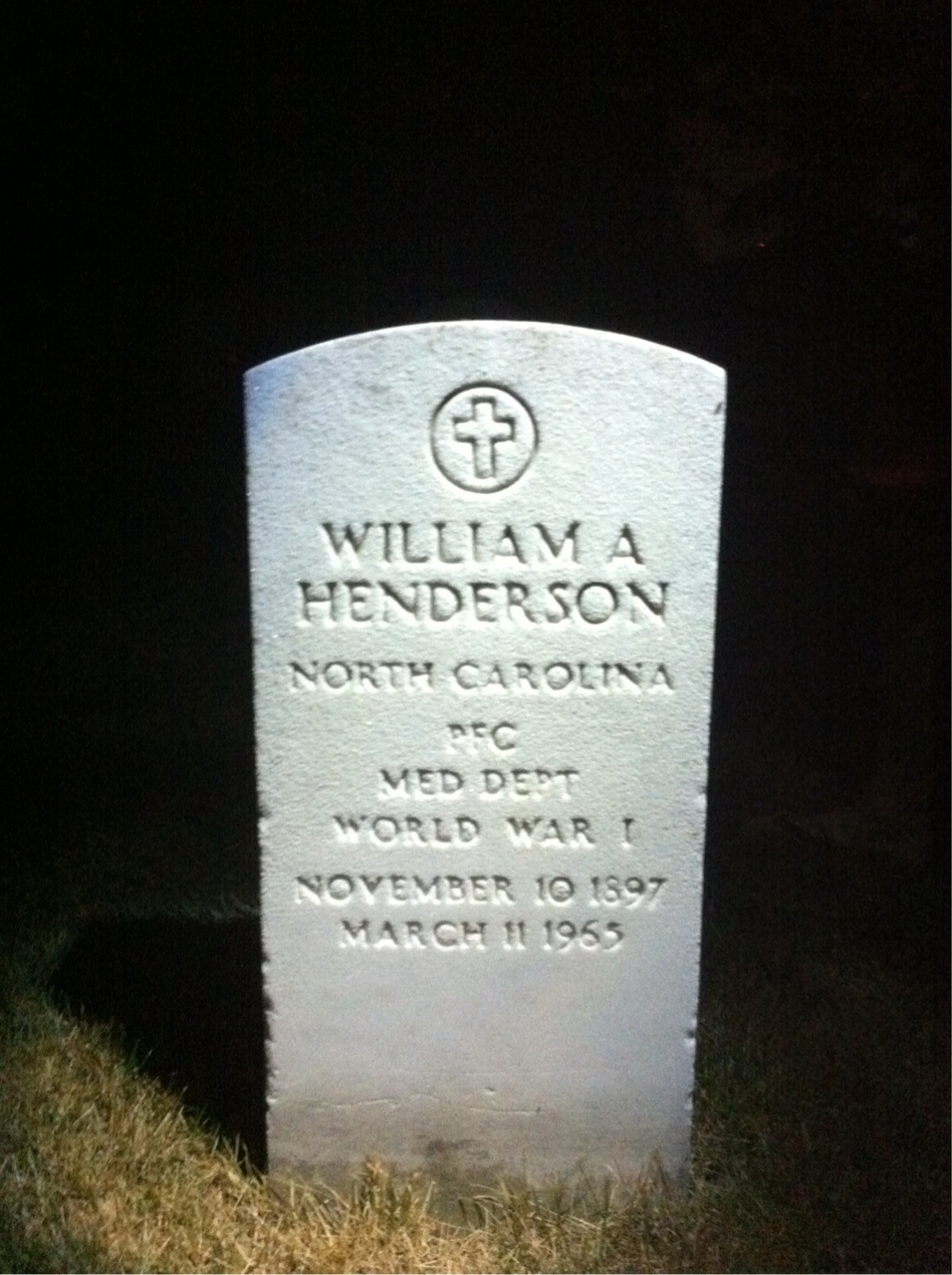 William R Henderson