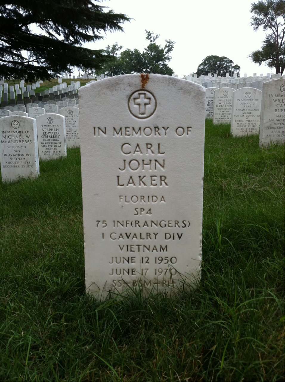 Headstone of Carl John Laker
