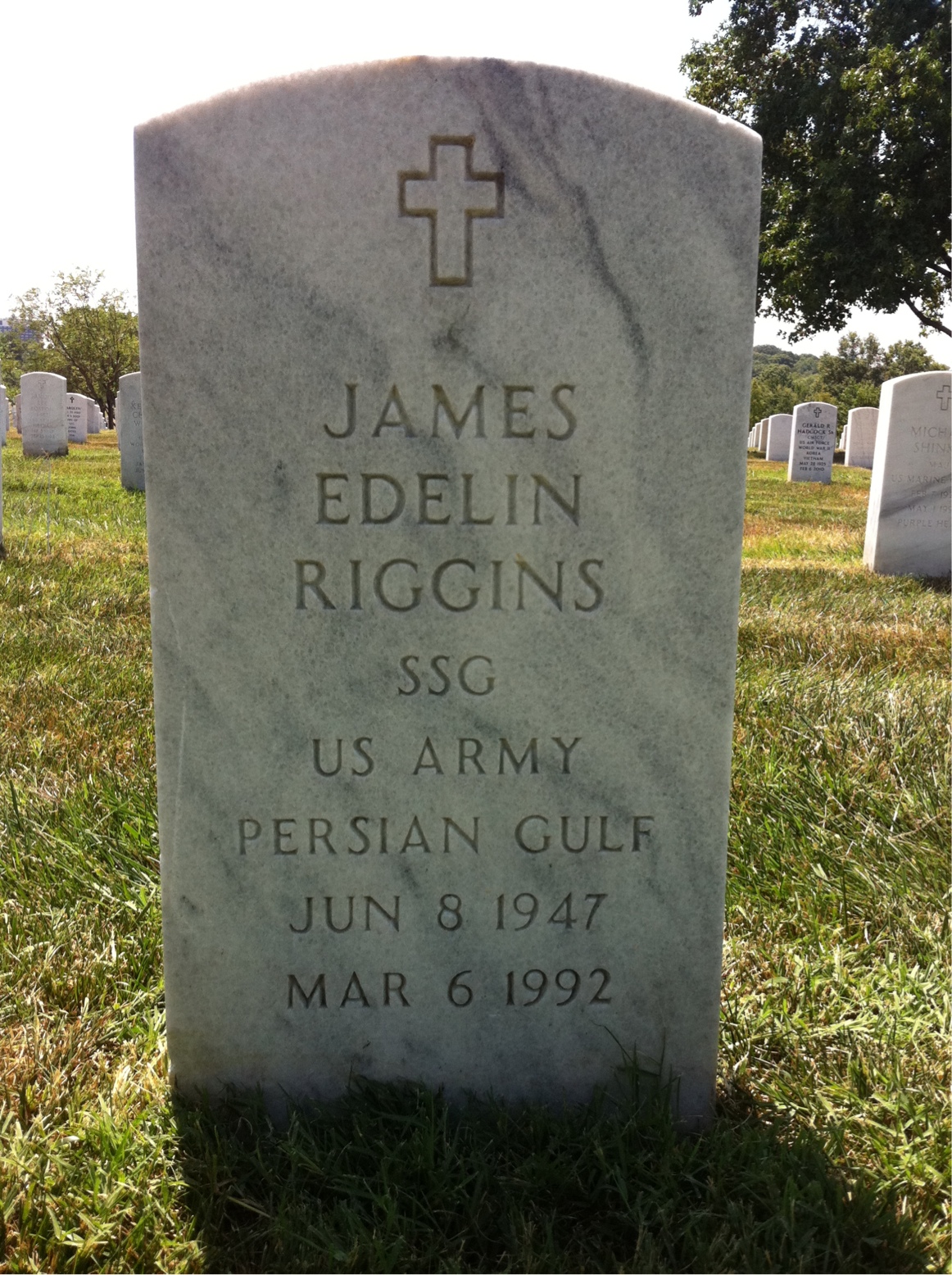 James E Riggins