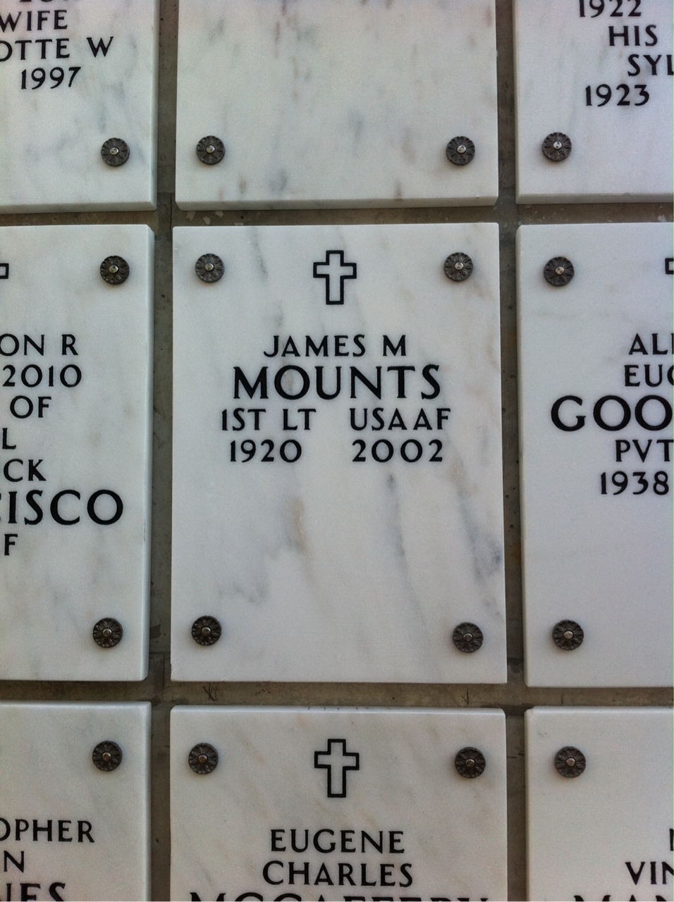 James Mounts