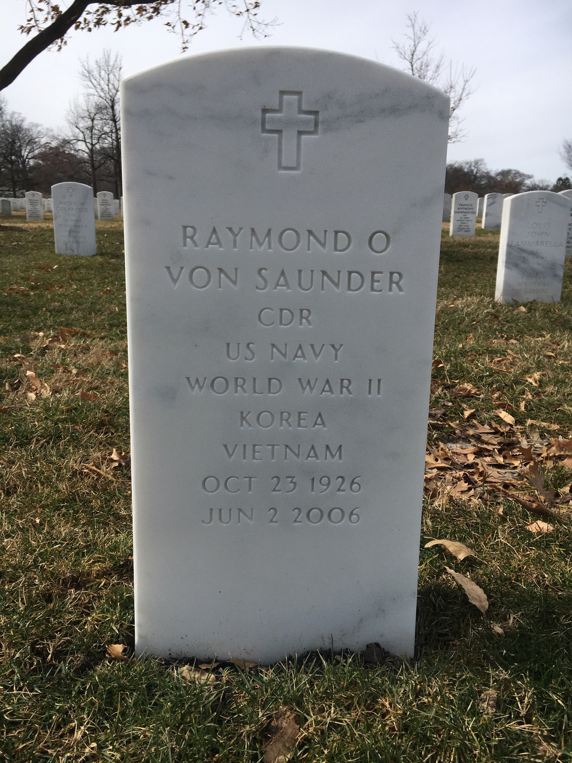Raymond Von Saunder