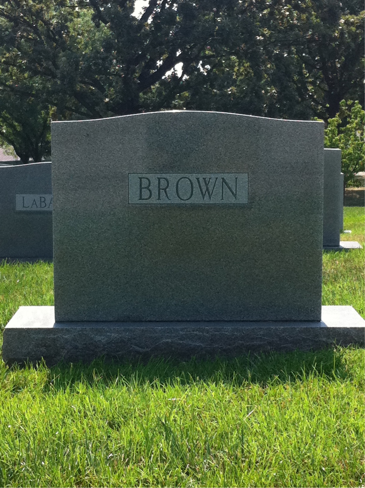 Back of headstone — Noel Brown