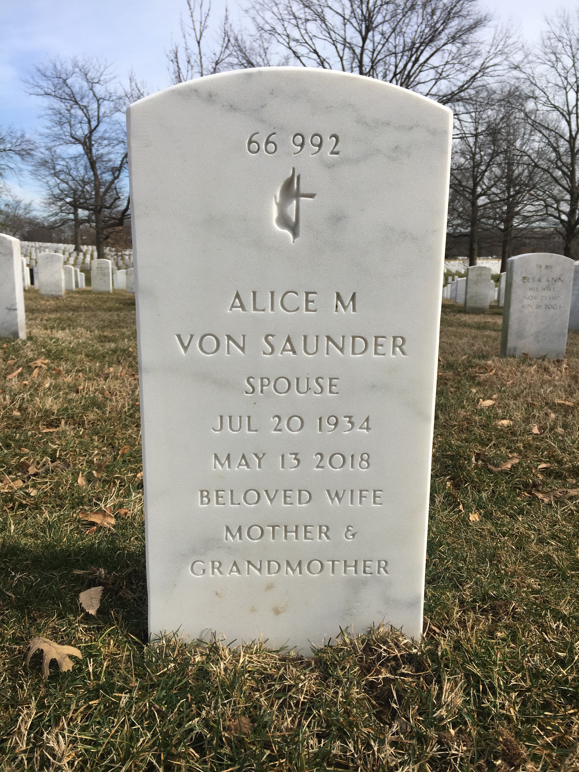 Back of headstone — Raymond Von Saunder