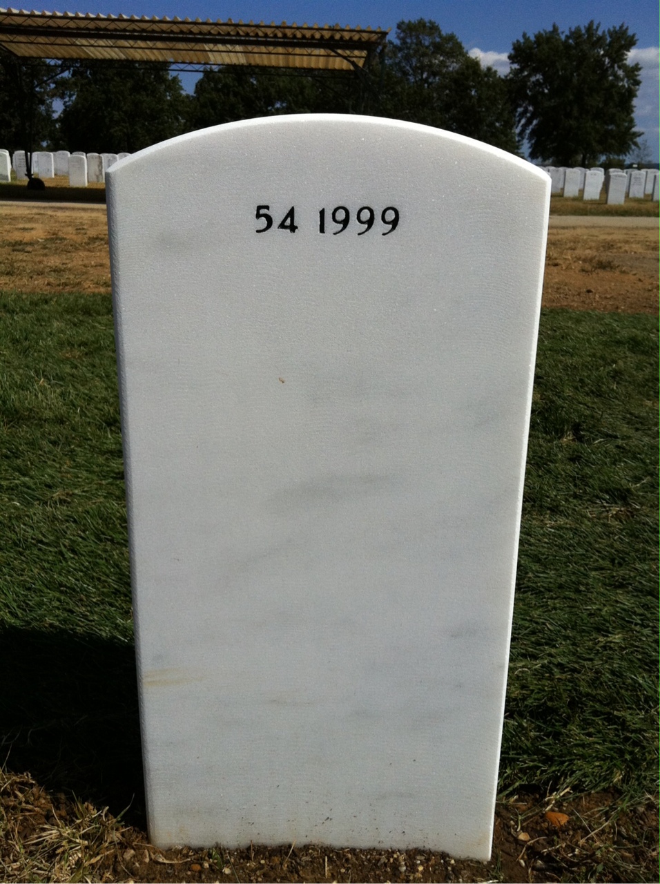 Back of headstone — Viktor Maykowskyj