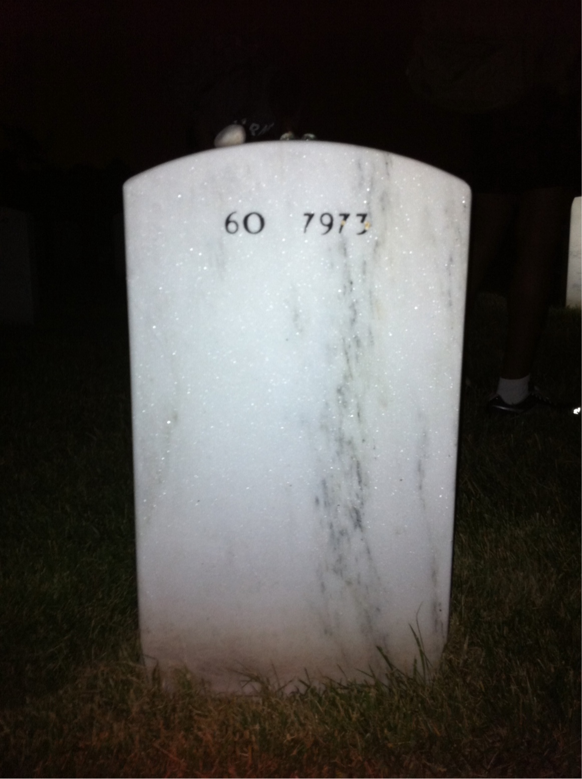 Back of headstone — Y L Chen