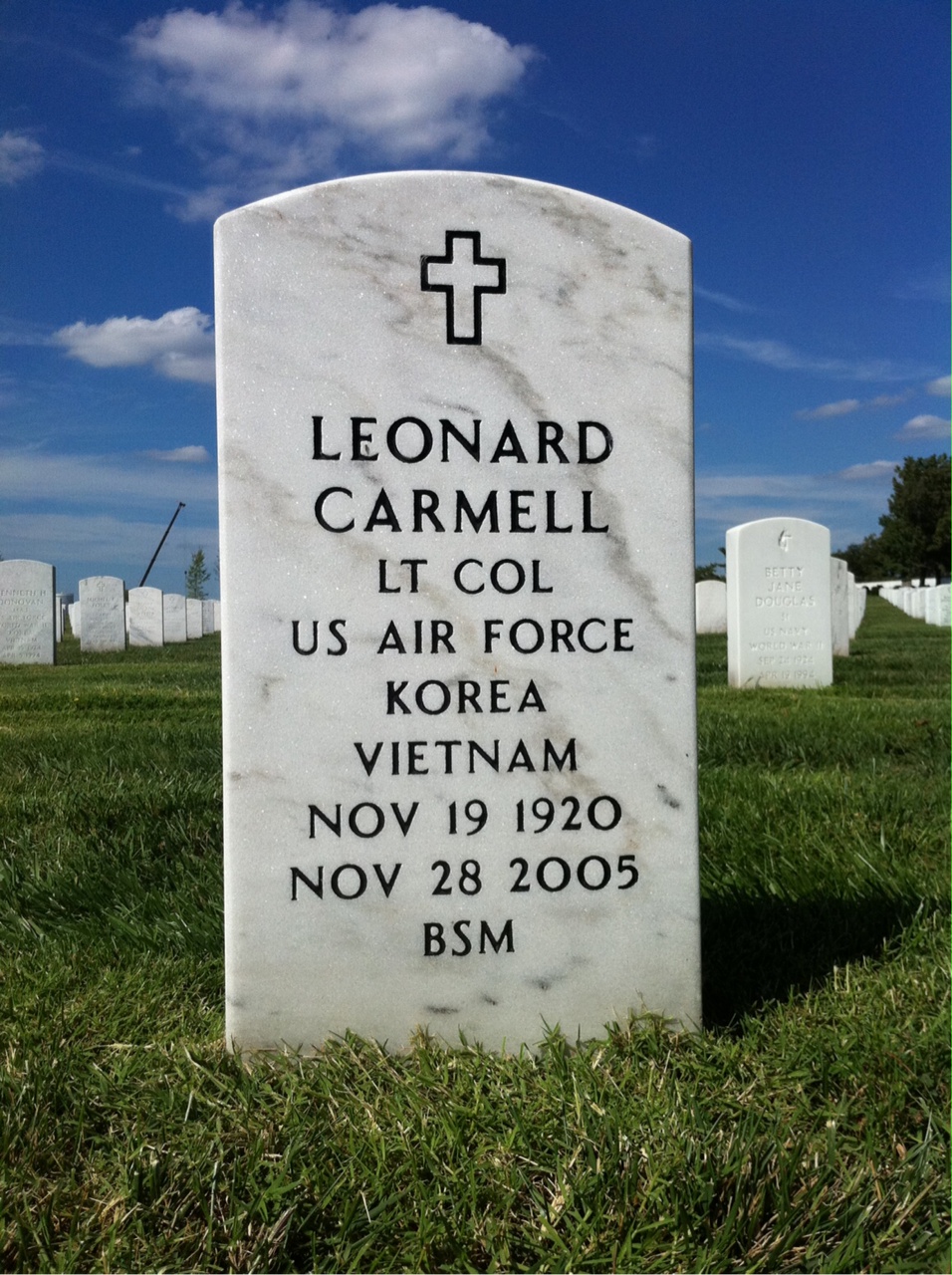Leonard Carmell