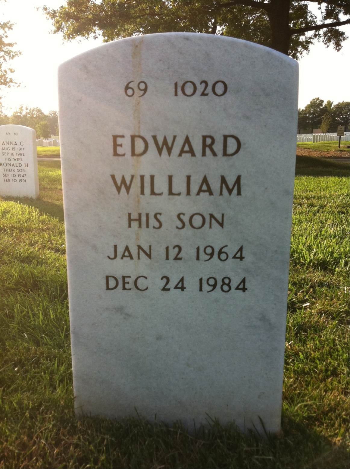 Back of headstone — Edward Lesko