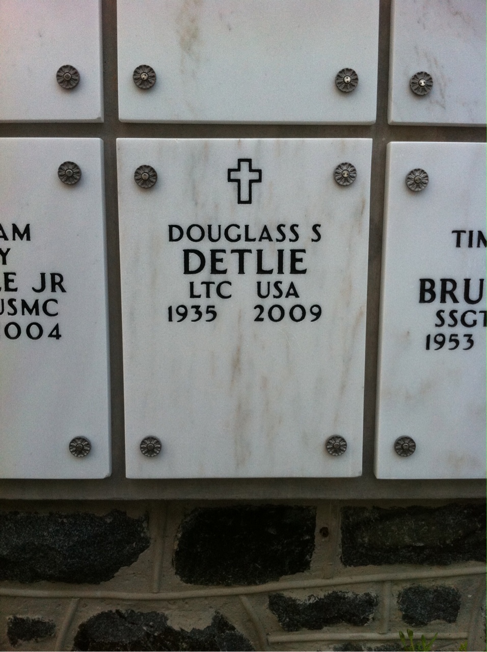 Douglass Detlie