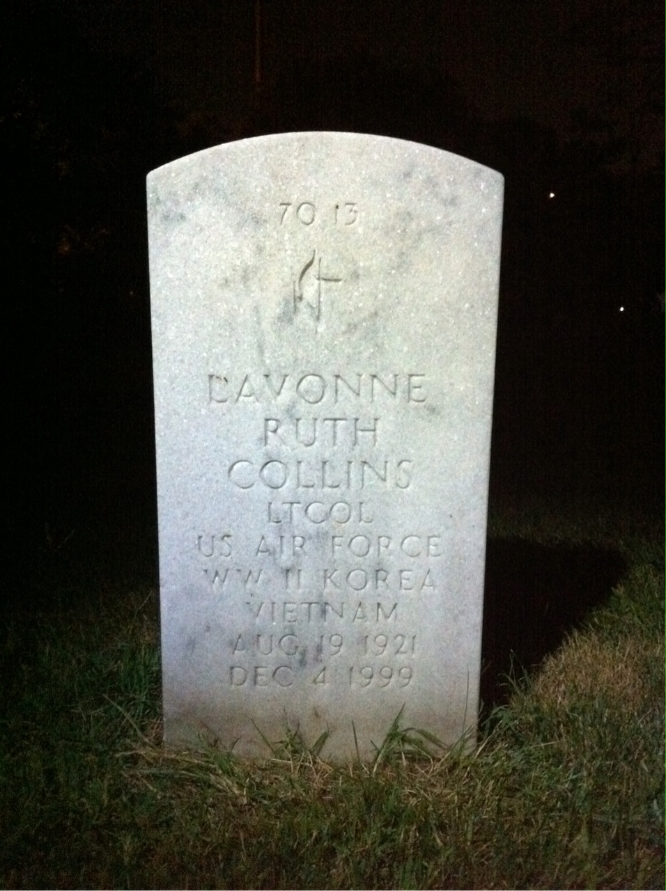Back of headstone — Lavonne Collins
