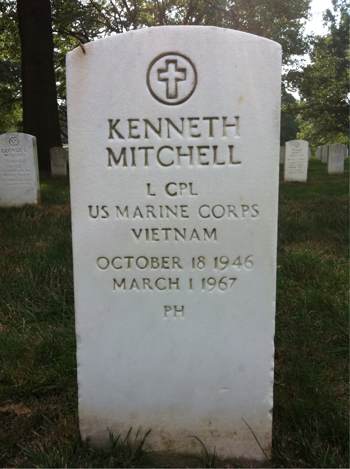 Kenneth Mitchell