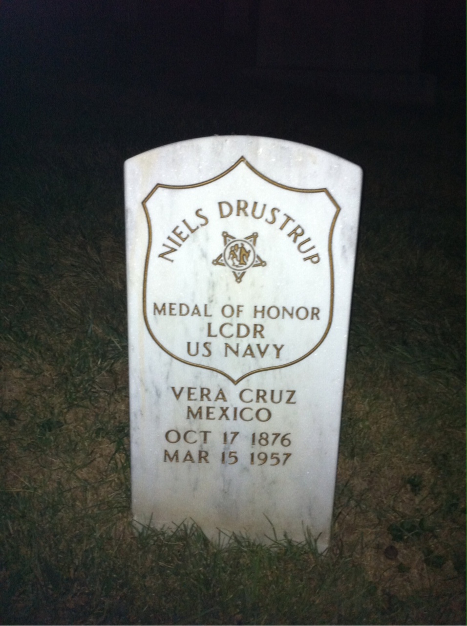 Headstone of Niels Drustrup