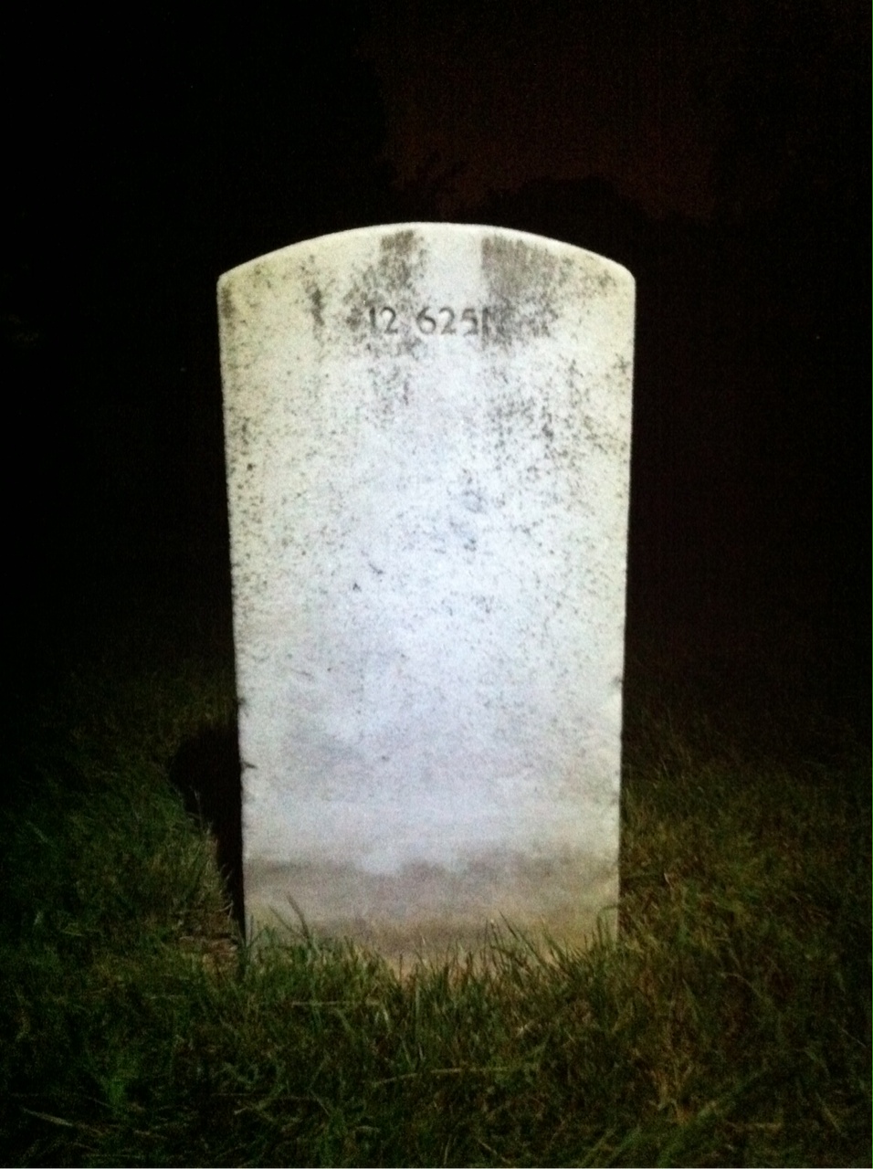 Back of headstone — Floyd Moffitt