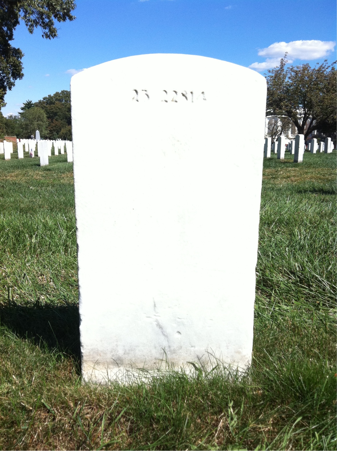 Back of headstone — Raymond Aukard