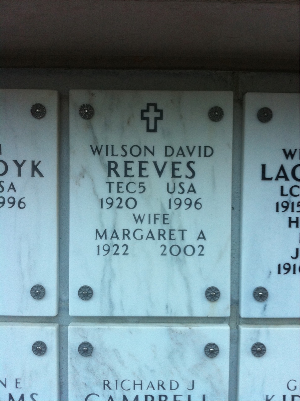 Wilson D Reeves