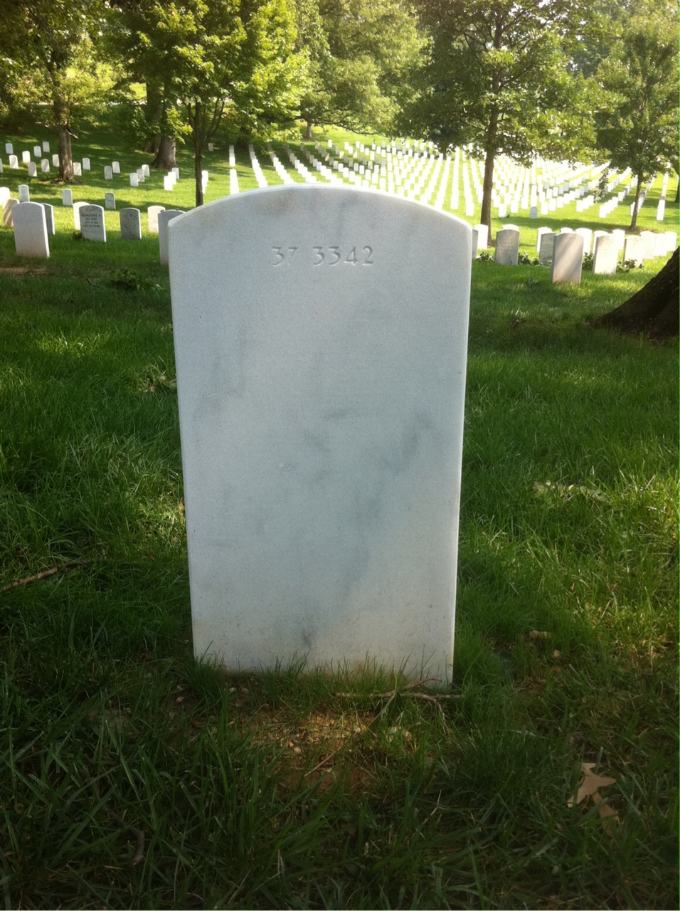Back of headstone — Ronald Auer