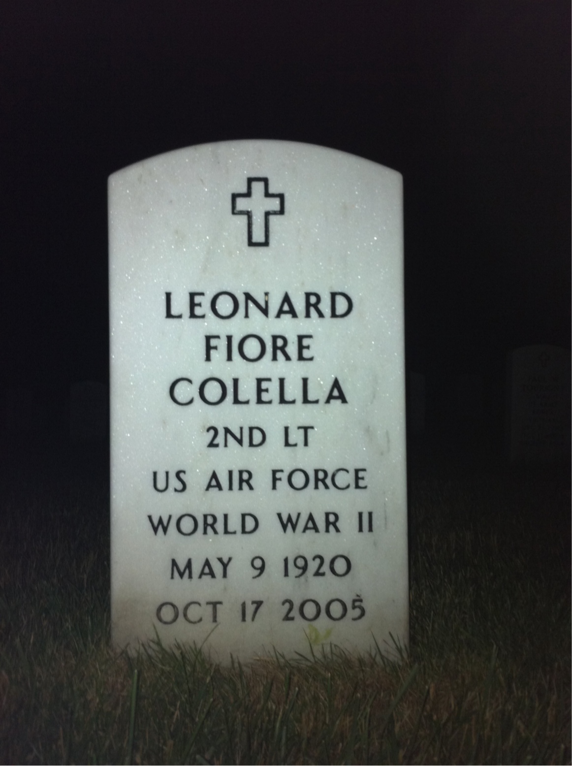 Leonard Colella