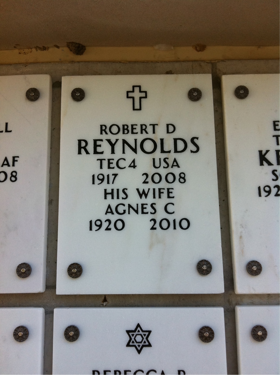 Robert Reynolds