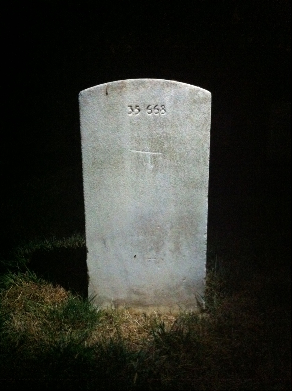Back of headstone — Gennaro E Semonelle