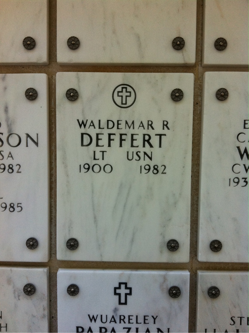 Waldemar R Deffert