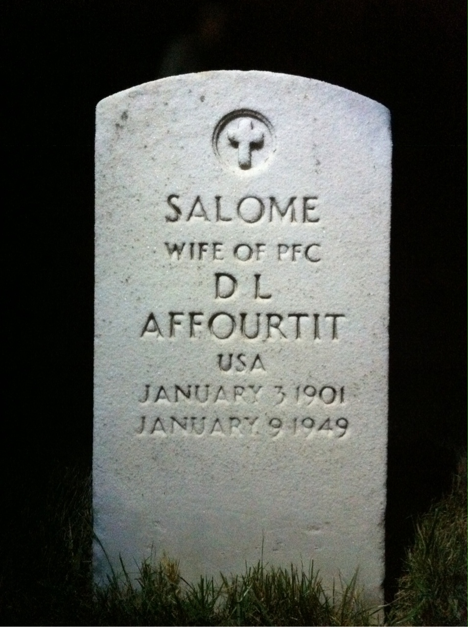 Salome Affourtit