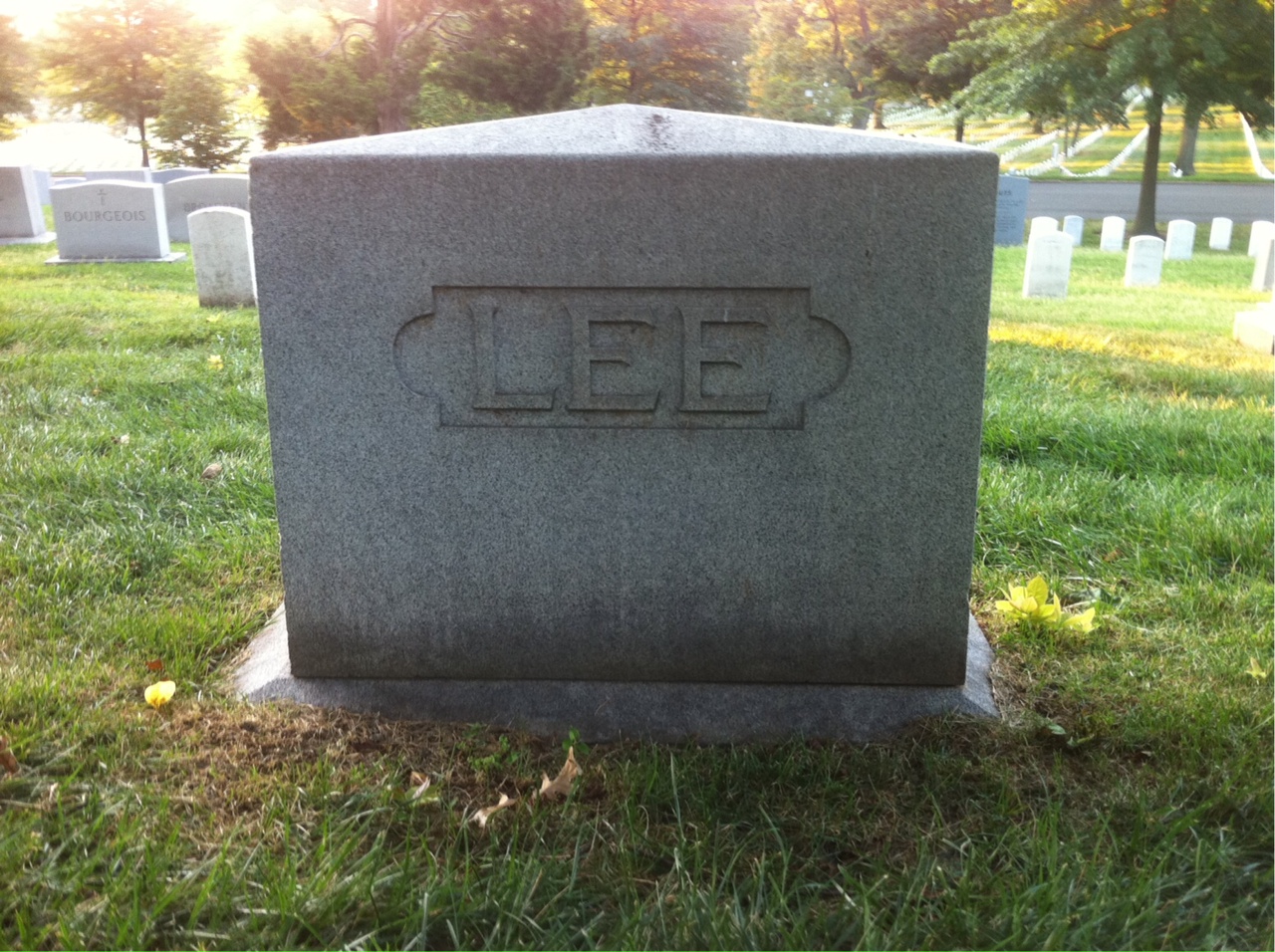 Back of headstone — Marion Michael Lee