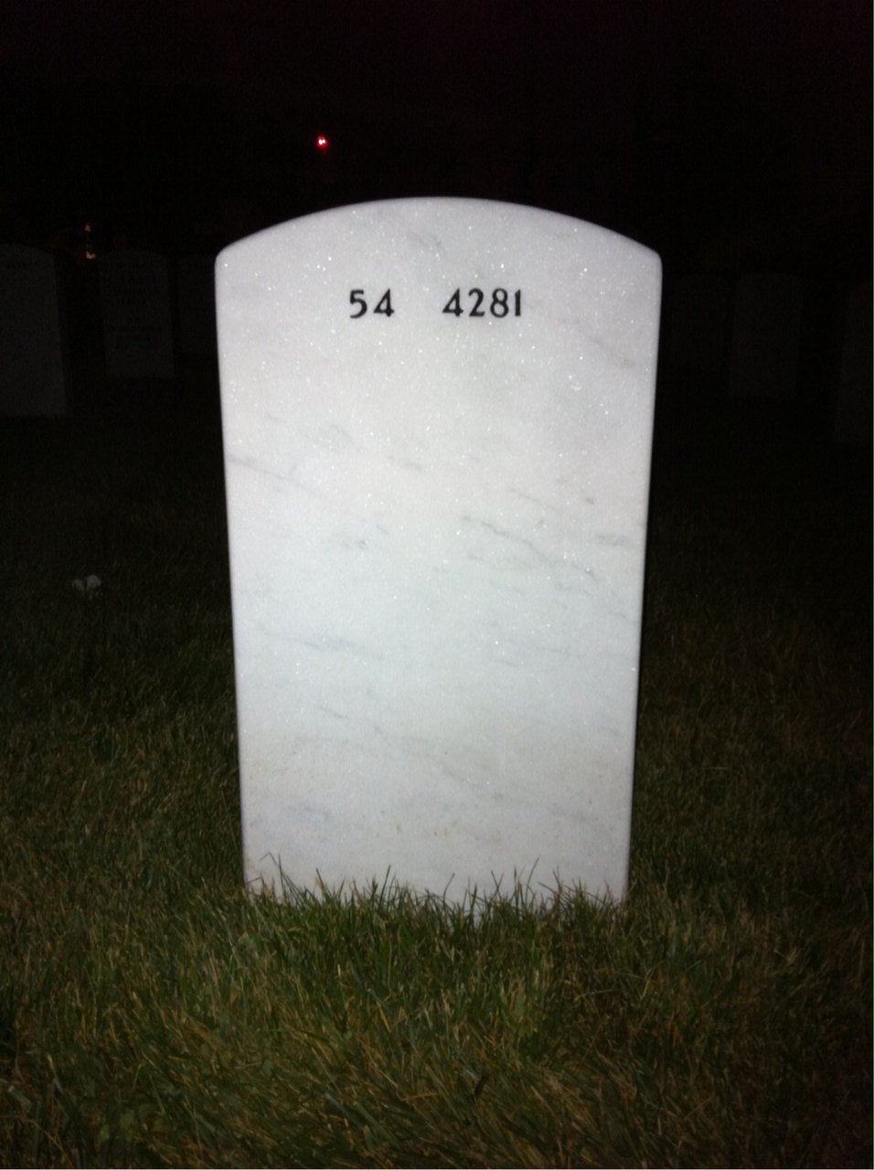 Back of headstone — Gordon Giggy