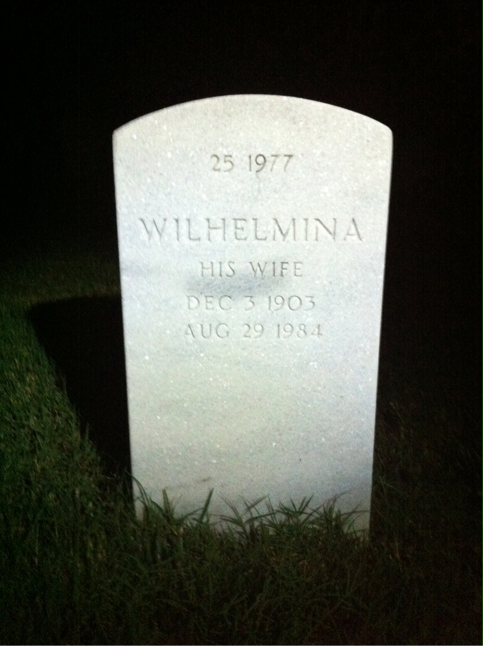 Back of headstone — Ruther Ables