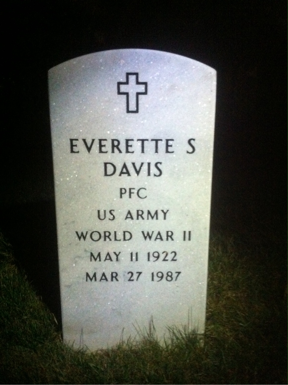 Everette Davis