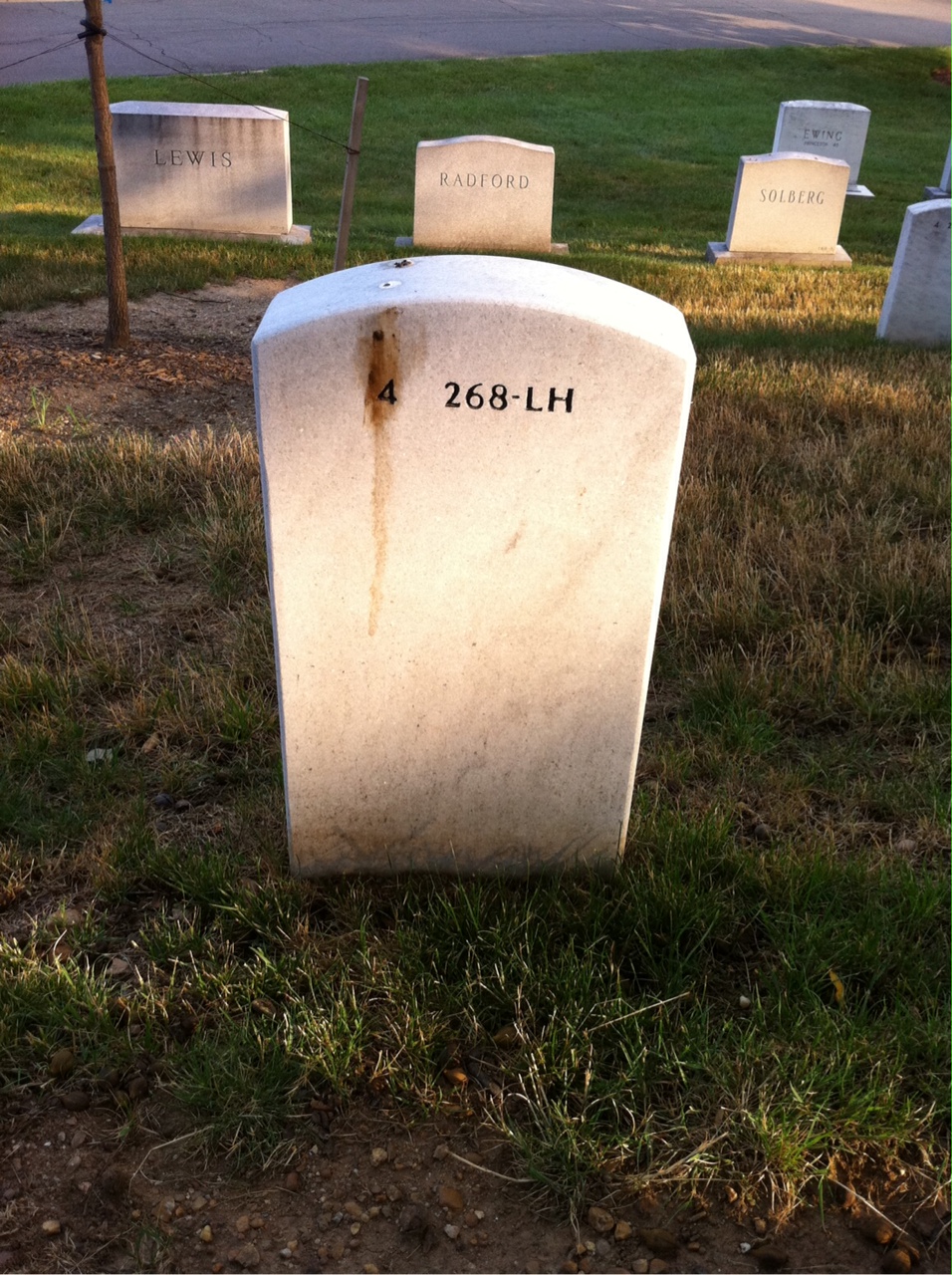 Back of headstone — Raymond Middleton