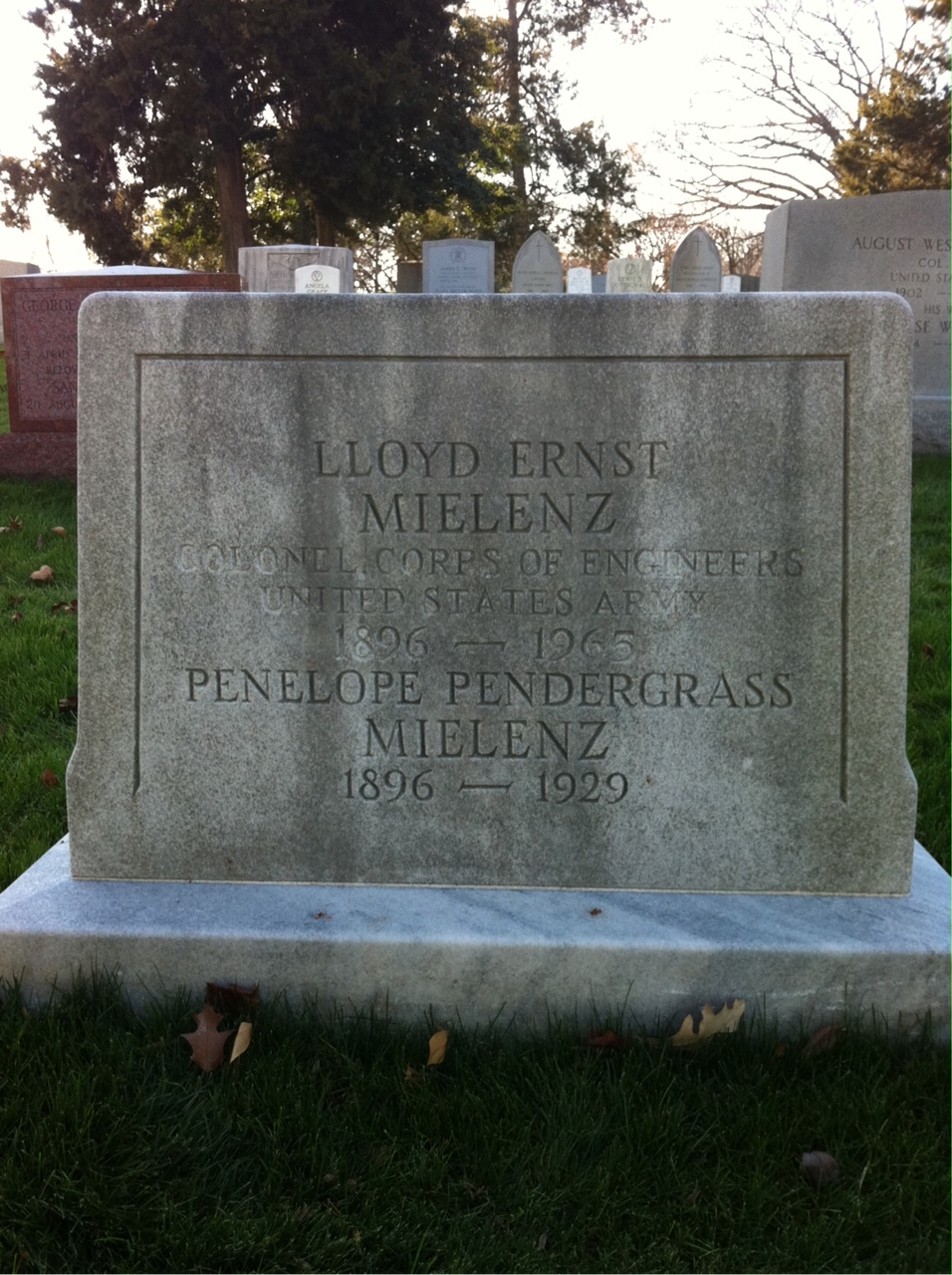Lloyd Mielenz