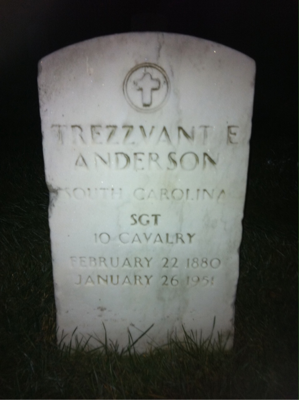 Trezzvant Anderson