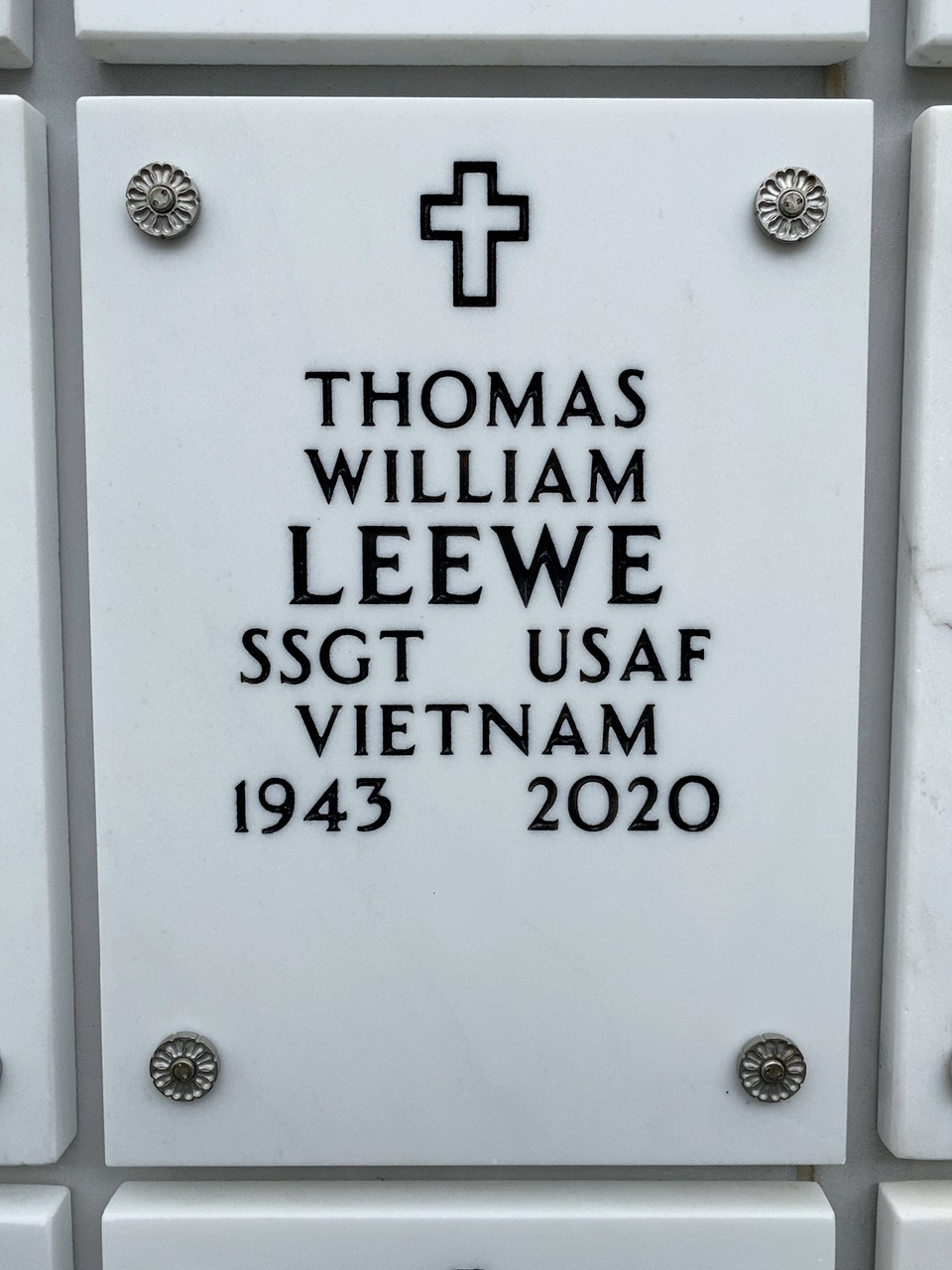 Thomas W Leewe
