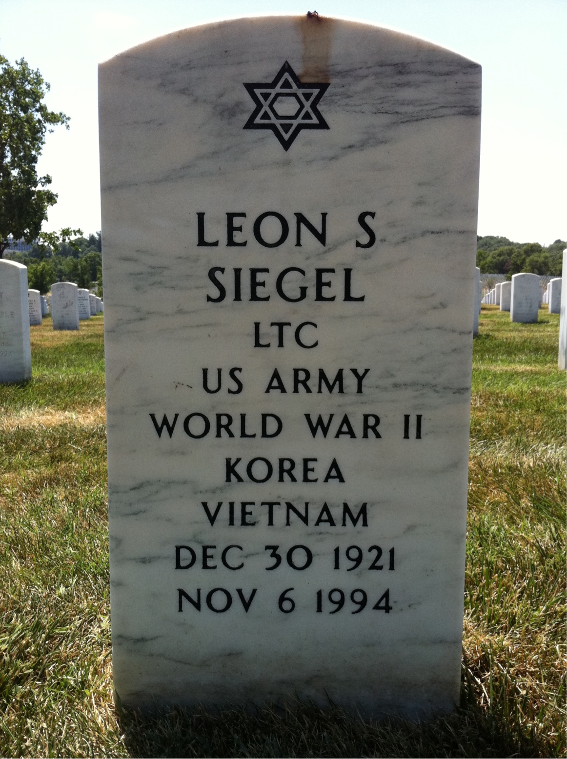 Leon Siegel