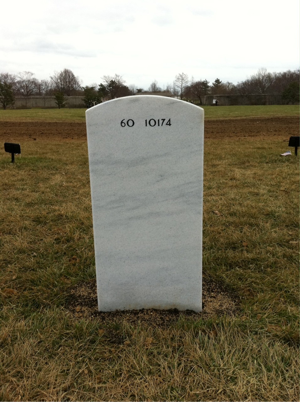 Back of headstone — Raul M Guerra