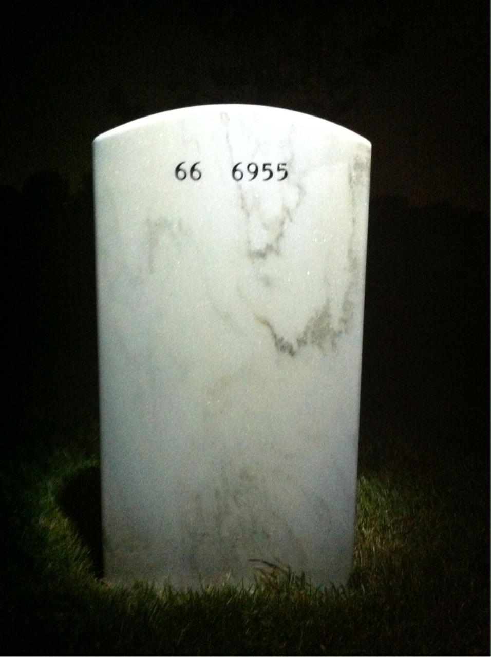 Back of headstone — Willie Lee