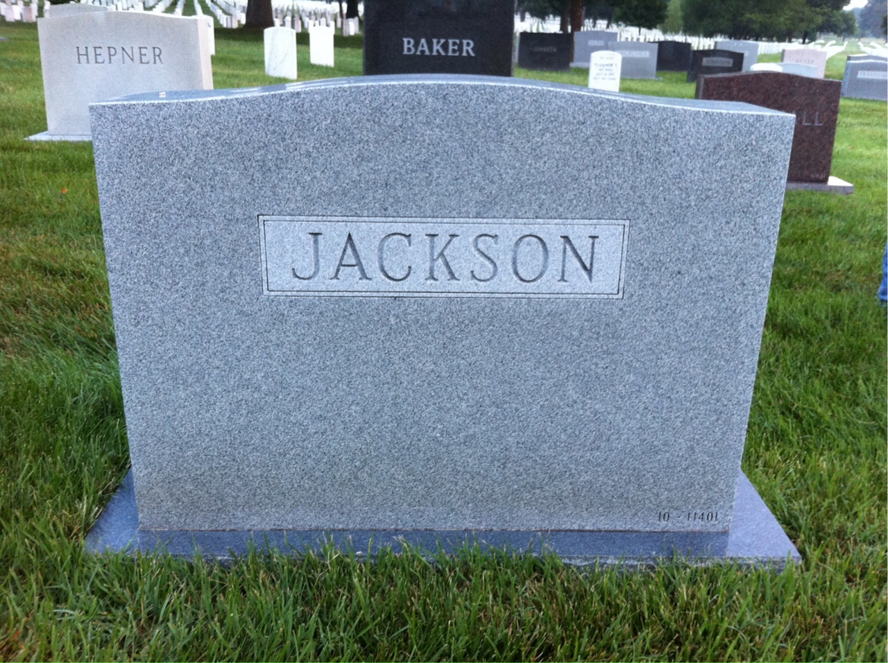 Back of headstone — Leslie Jackson