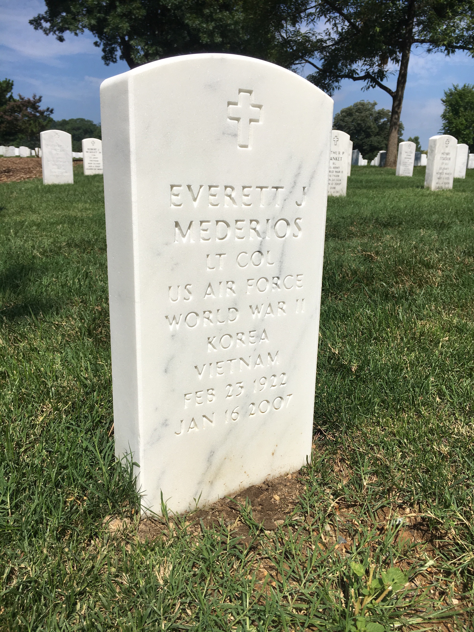 Everett Mederios