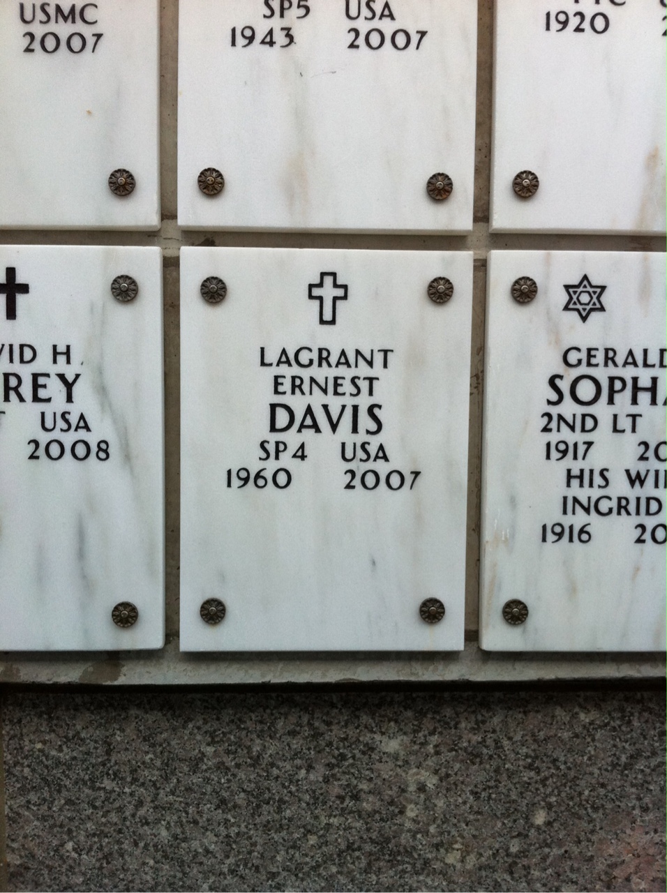 Lagrant Davis