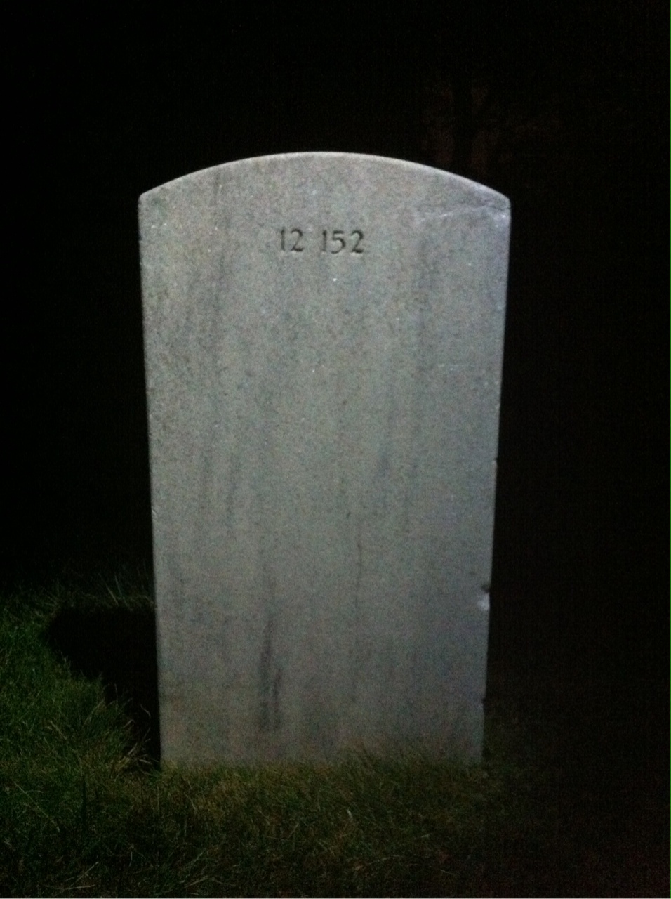 Back of headstone — Elsa Beeken